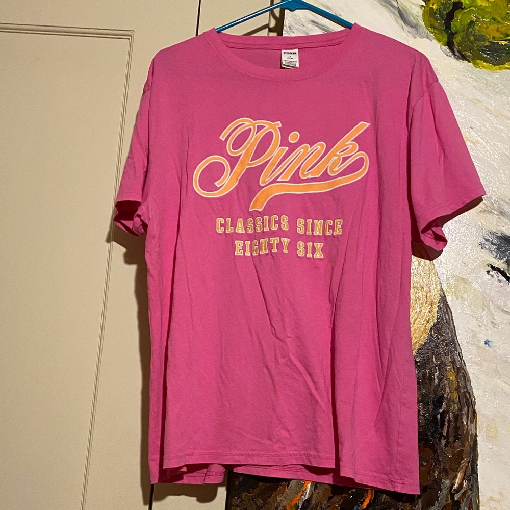 VS Pink Campus Tee - Picture 3 of 7